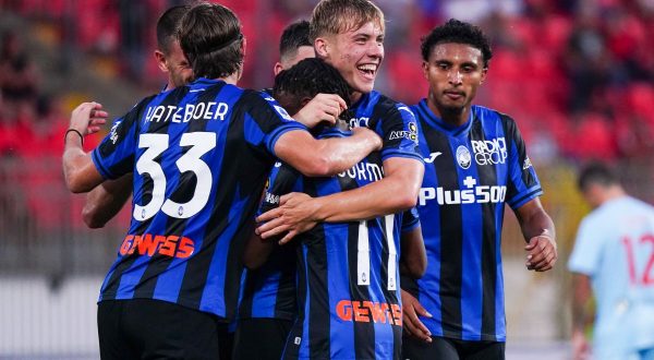 L’Atalanta vince 2-0 a Monza ed è prima in classifica