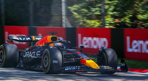 Verstappen vince a Monza, Leclerc 2° e Sainz 4°