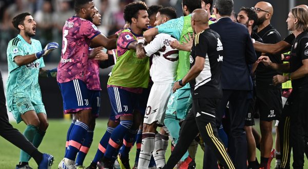 Gol e nervi tesi all’Allianz, Juventus-Salernitana 2-2