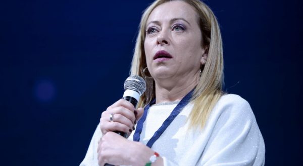 Meloni “Coalizione unita, Italia pronta per premier donna”