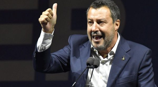 Salvini “Sulla lista dei ministri aspetto il voto degli italiani”