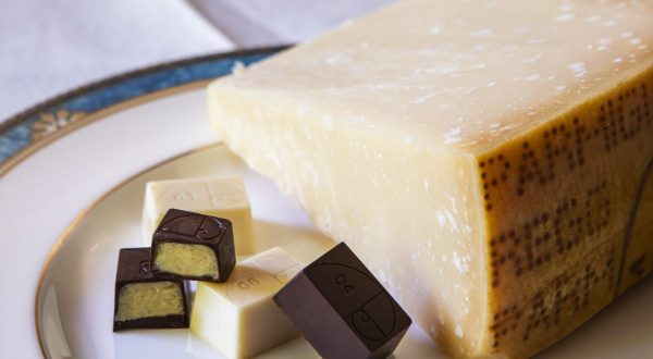 Nascono le praline di cioccolato al Parmigiano Reggiano