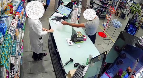 Mlano, arrestato rapinatore seriale di farmacie e banche