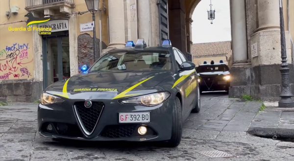 Frodi su prodotti energetici, nove indagati in Sicilia