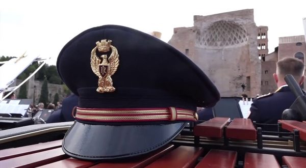 Polizia, al Colosseo il concerto  “I Valori che ci uniscono”