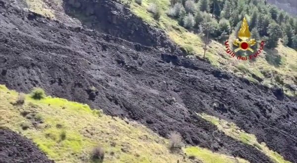 Escursionista in difficoltà sull’Etna, soccorso dai vigili del fuoco