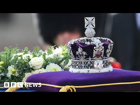 HM The Queen: Lying-in-State