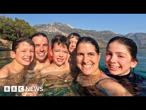 Family travel world before children go blind – BBC News