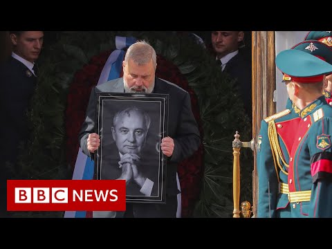 Mikhail Gorbachev funeral: Hundreds pay respects to last Soviet leader