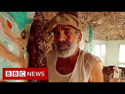 Hermit in Israel faces eviction from beachside cave home – BBC News