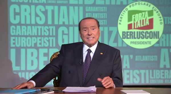 Rifiuti, Berlusconi “Sì al termovalorizzatore a Roma”