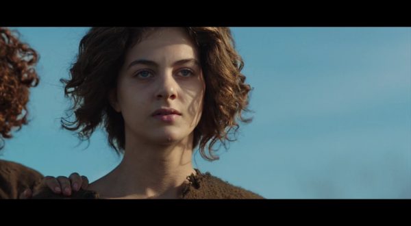 “Chiara” clip in anteprima del nuovo film di Susanna Nicchiarelli