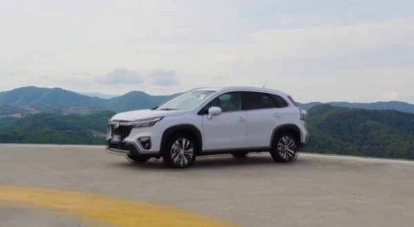 S-Cross, l’ibrido secondo Suzuki