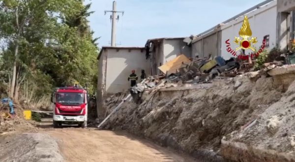 Marche, dopo l’alluvione è corsa per salvare le strutture lesionate