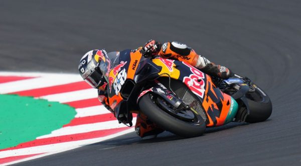 MotoGp, Oliveira vince in Thailandia e Bagnaia è a -2 da Quartararo