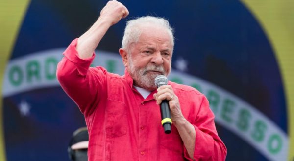 Brasile, Lula in vantaggio ma si va al ballottaggio