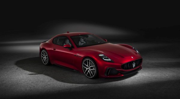 Maserati presenta la nuova GranTurismo, anche 100% elettrica