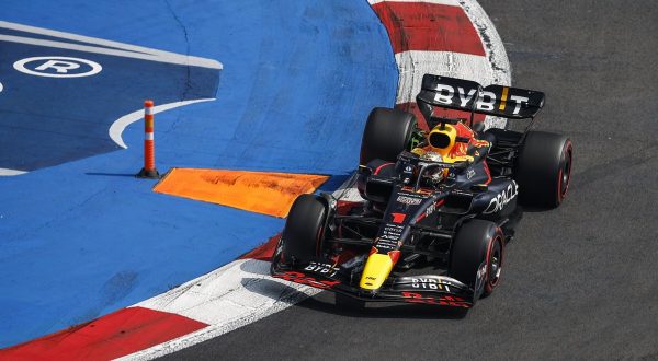 Pole Verstappen in Messico, Sainz 5^ e Leclerc 7^