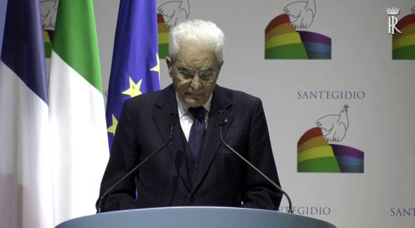 Ucraina, Mattarella “Pace data per scontata, ora ne vediamo fragilità”