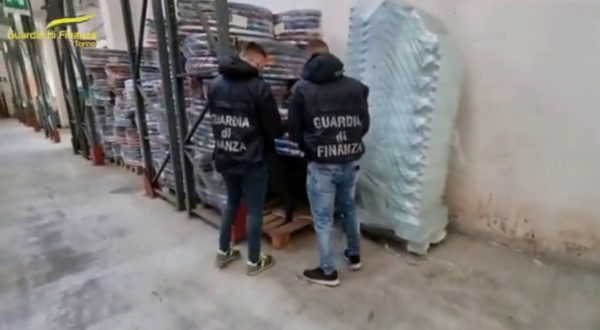 Torino, sequestrate scarpe false “Made in Italy” per 20 milioni