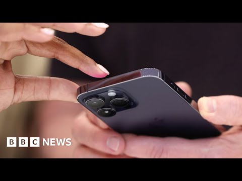 Review: Apple’s iPhone 14 Pro hits the shelves – BBC News