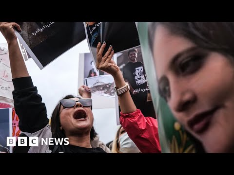 Iran protests: Police crack down on Tehran university students – BBC News