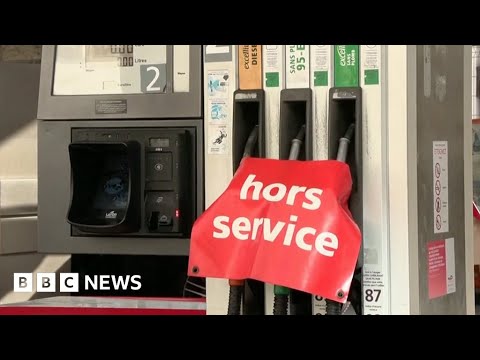 French oil refinery strikes cause petrol stations to run dry – BBC News