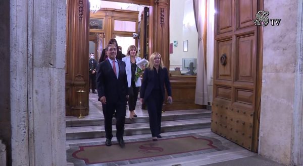 Governo, Meloni lascia il Senato dopo un incontro con La Russa