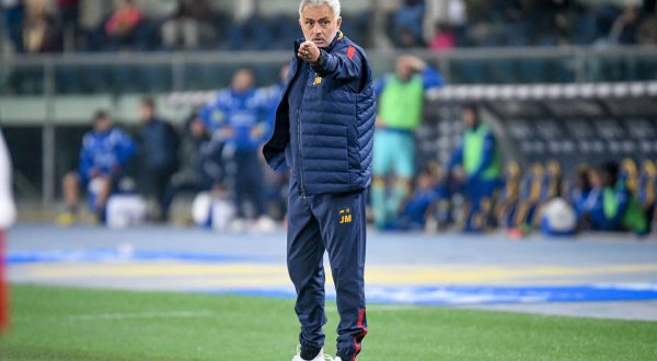 Mourinho “Vogliamo i playoff e abbiamo un solo risultato”