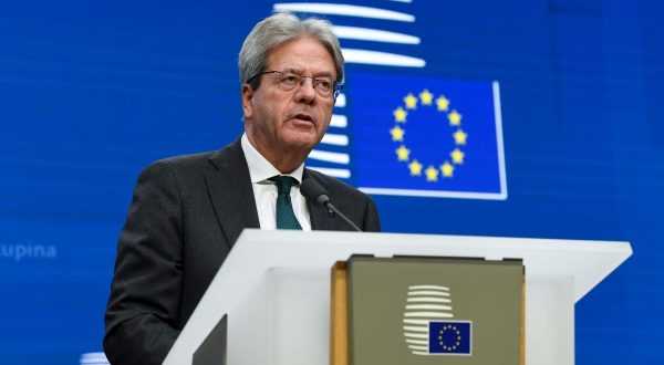 Ue, Gentiloni “Crescita e investimenti vanno incoraggiati”