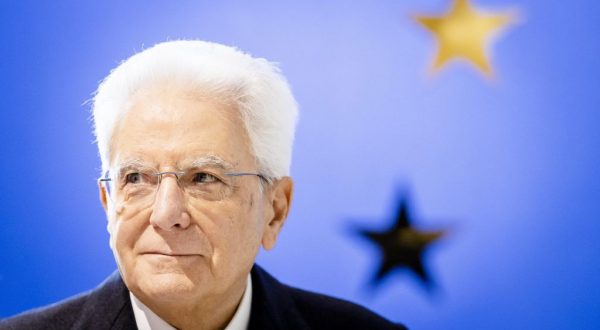 Mattarella “Il mio pensiero a chi ha sacrificato la vita per la pace”