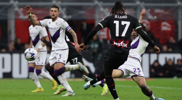 Altra vittoria last minute per il Milan, Fiorentina ko 2-1