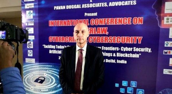 Avvocato palermitano Palmigiano a Conference on Cyberlaw di Nuova Delhi