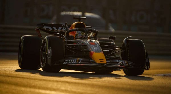 Verstappen il più rapido nelle seconde libere ad Abu Dhabi