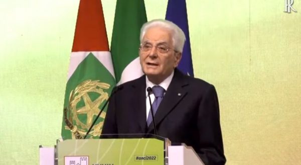 Mattarella “Coesione del Paese passa dai Comuni”