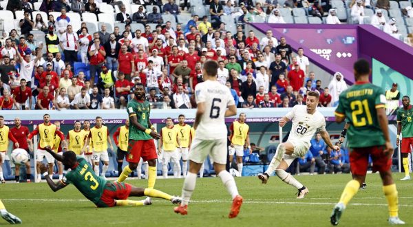 Gol ed emozioni, fra Camerun e Serbia termina 3-3