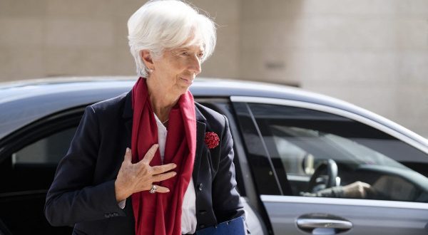 Lagarde “Contro l’inflazione prenderemo le misure necessarie”