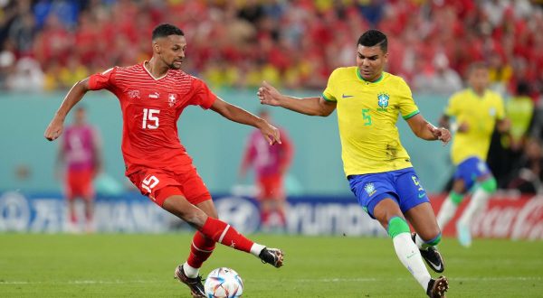 Casemiro stende la Svizzera, il Brasile vola agli ottavi