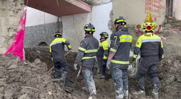 Ischia, proseguono le operazioni di ricerca dei dispersi