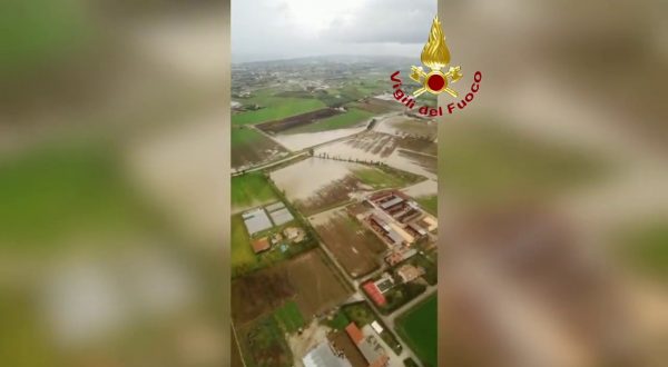 Maltempo, Forti piogge nel Salernitano. Vigili del Fuoco in azione