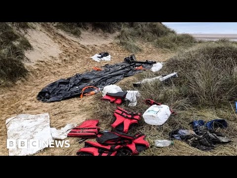 French rescuers failed to help sinking migrant boat, evidence suggests – BBC News