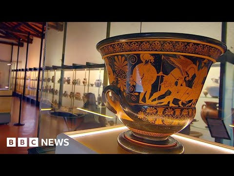 Hunting for Italy’s stolen art – BBC News