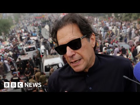 Pakistan’s ex-prime minister Imran Khan survives gun attack – BBC News