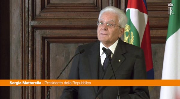 Mattarella “Non arrendersi a deriva, sostegno senza riserve a Kiev”