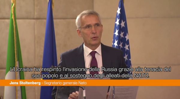 Ucraina, Stoltenberg “Va difesa anche da attacchi informatici russi”