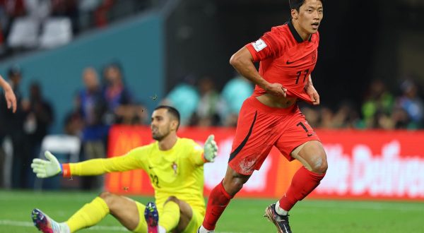 La Corea del Sud batte 2-1 il Portogallo e va agli ottavi