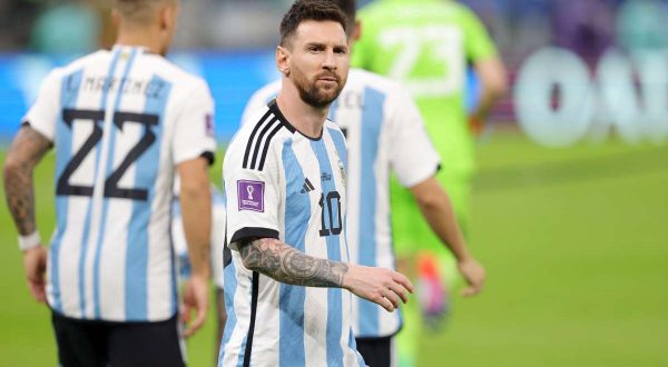 Argentina nei quarti col brivido, 2-1 all’Australia