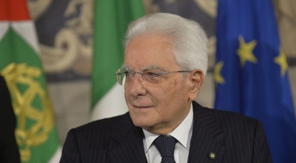 Mattarella “Vigili del fuoco solido presidio all’incolumità”