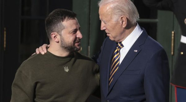 Ucraina, Biden “Sostegno per perseguire una pace giusta”