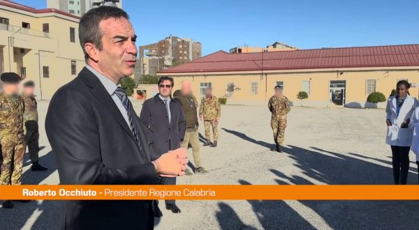 Calabria, arrivati 50 medici cubani. Occhiuto “Abbiamo bisogno di voi”